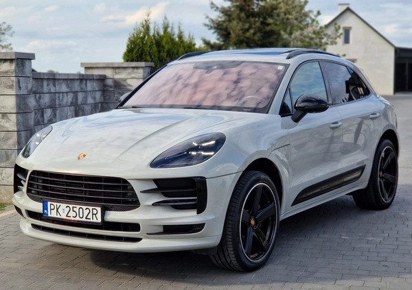 Porsche Macan cena 224999 przebieg: 56000, rok produkcji 2020 z Kalisz małe 326